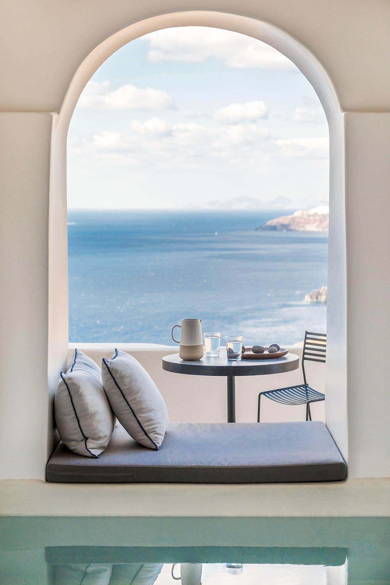 HOTEL ENIGMA SUITES FIRA (SANTORINI) 4* (Greece) - from £ 229